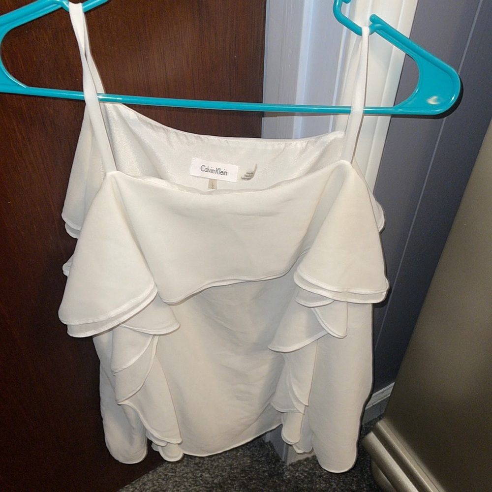 Calvin’s Klein ruffled tank blouse. Size large.